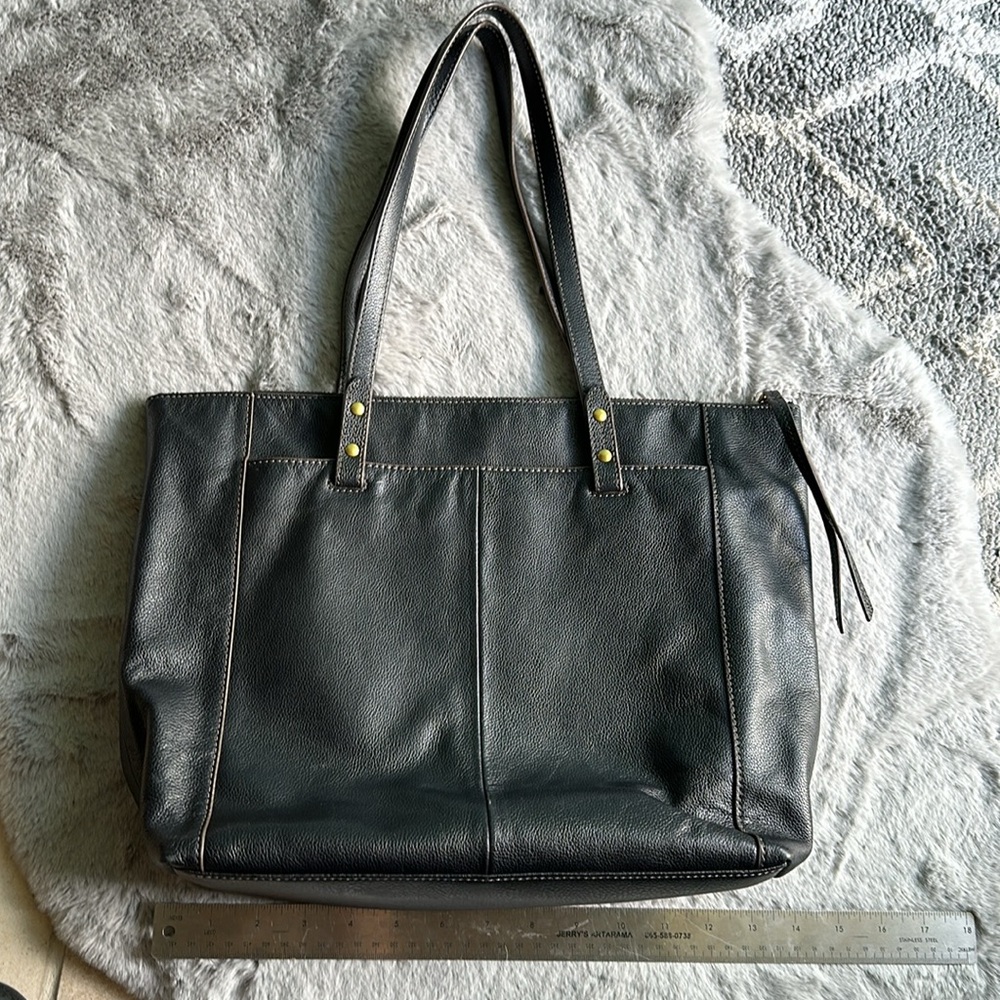 Pair of Fossil Purses - a sea-foam green Crossbody and a black over the shoulder - Picture 10 of 16